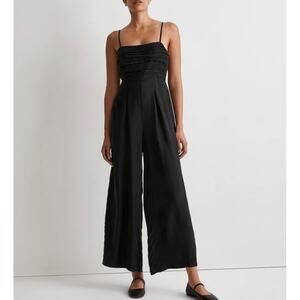 NWT Madewell Sz 0 Ruffle Ruched Straight Leg Crop Jumpsuit in Black NO119